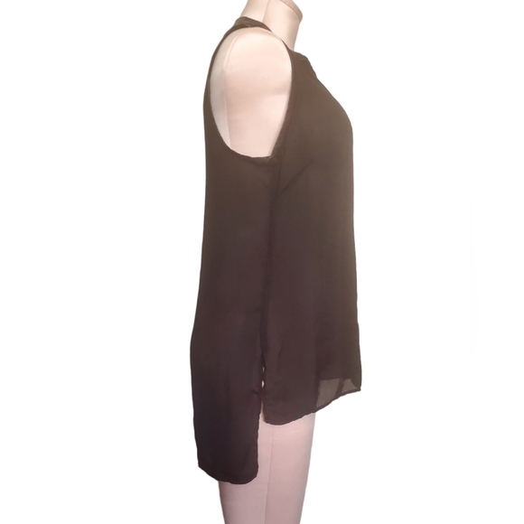 Top - Picture 2 of 4